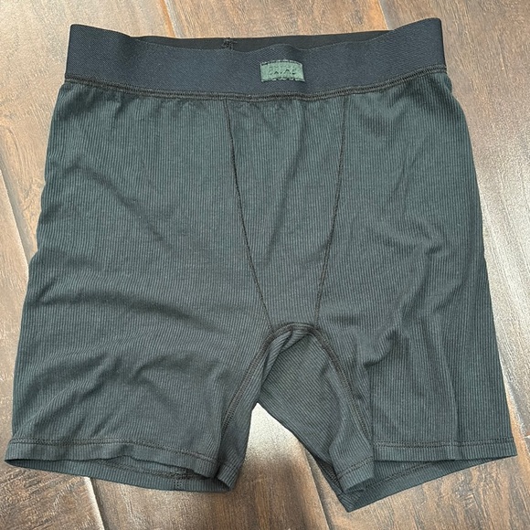 SKIMS GIRLFRIEND Boxer Briefs NWOT - Picture 6 of 6